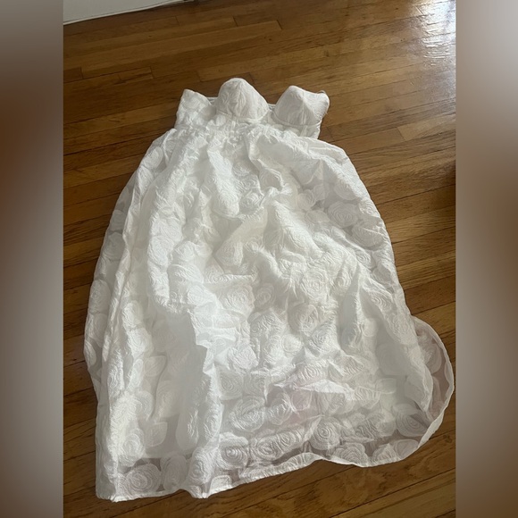 White strapless dress - Picture 1 of 1
